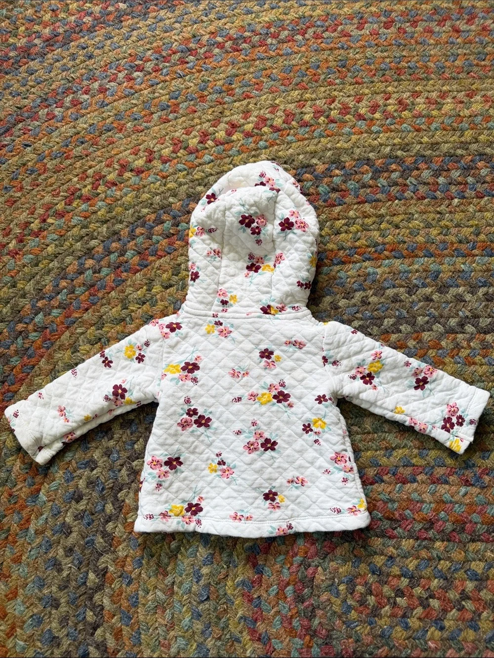 Carters Quilted White Floral Hooded Baby Girl Coat Jacket size 9 months